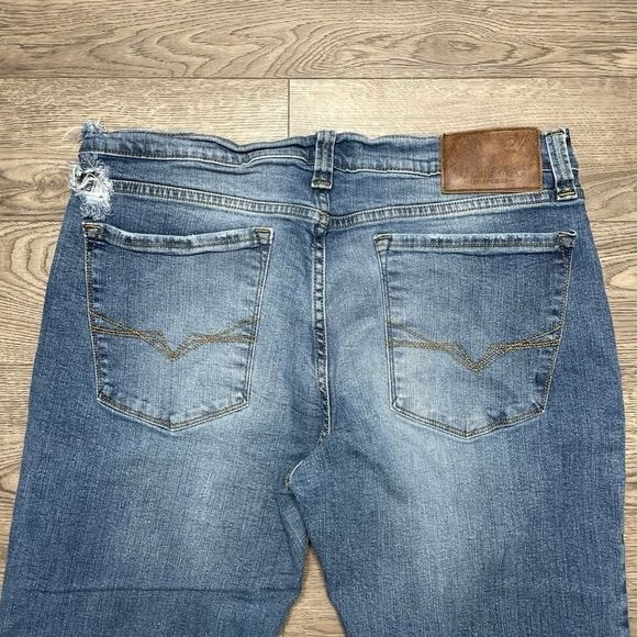 Guess Jeans Mens 36x30 Desmond Relaxed Tapered Distressed Hole - Picture 6 of 12